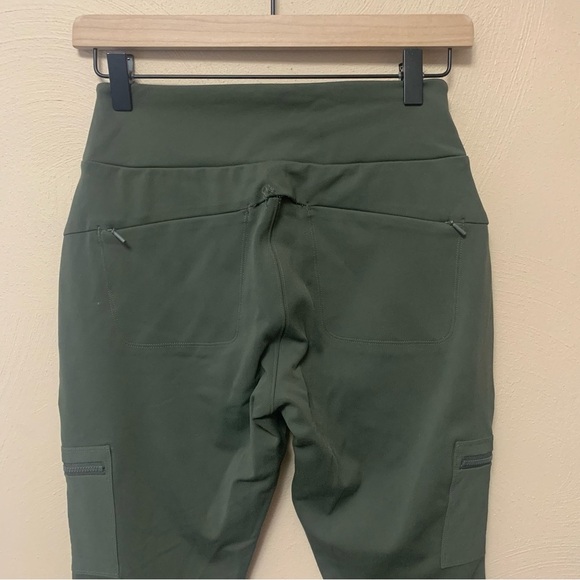 Athleta Headlands Hybrid Cargo Pants Size 4 Tall Olive Green Gray Flawed - Picture 7 of 15